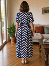 Aurora | Vestido Midi Acampanado Elegante
